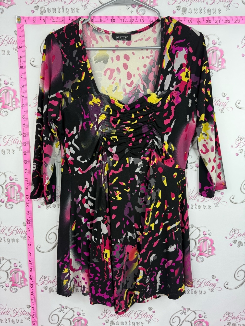 Pretty Woman Black Abstract Print Ruched V-Neck Top